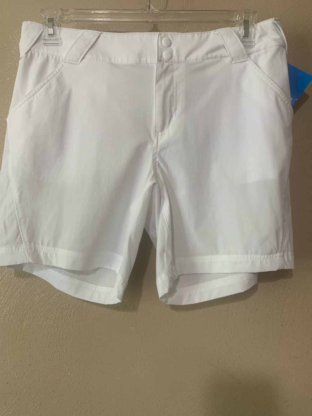 Columbia size 12 White Coral Point III Shorts PFG Pockets NWT